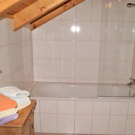 Großes Mit 4 Schlafzimmer&3 Bäder