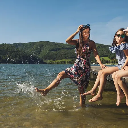 Grosses Mit 5 Schlafzimmer & 4 Baeder * Pöllauberg