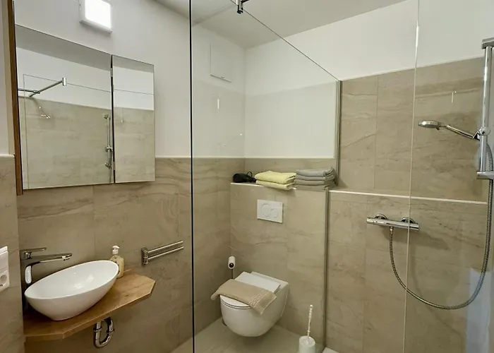 度假居 Grosses Mit 5 Schlafzimmer & 4 Baeder *